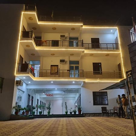 فندق Vrindavan Bhakti Bhavan- Near Prem Mandir By Mukund المظهر الخارجي الصورة