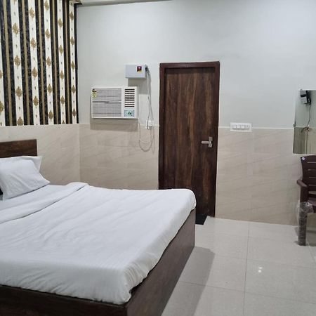 فندق Vrindavan Bhakti Bhavan- Near Prem Mandir By Mukund المظهر الخارجي الصورة