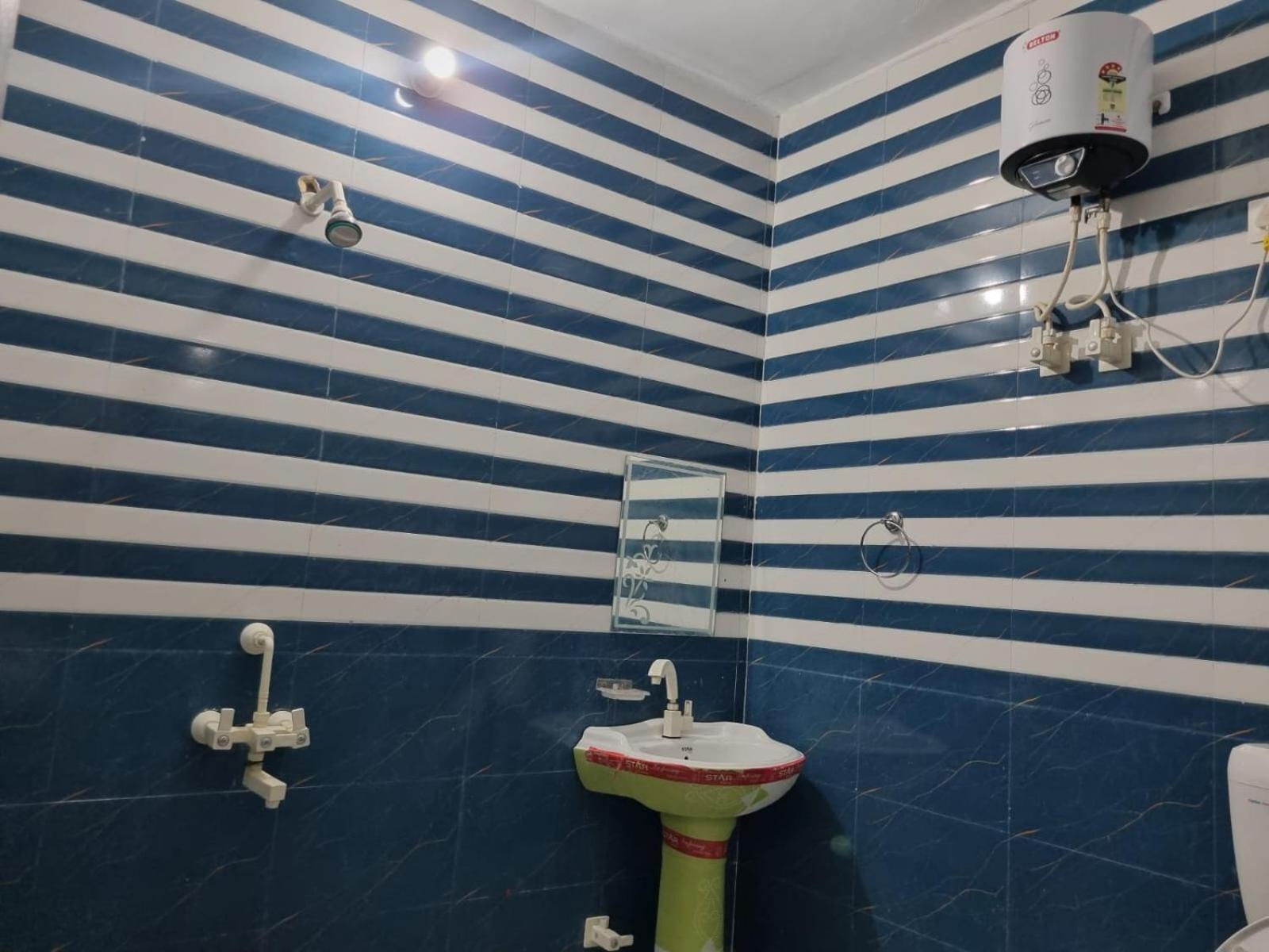 فندق Vrindavan Bhakti Bhavan- Near Prem Mandir By Mukund المظهر الخارجي الصورة