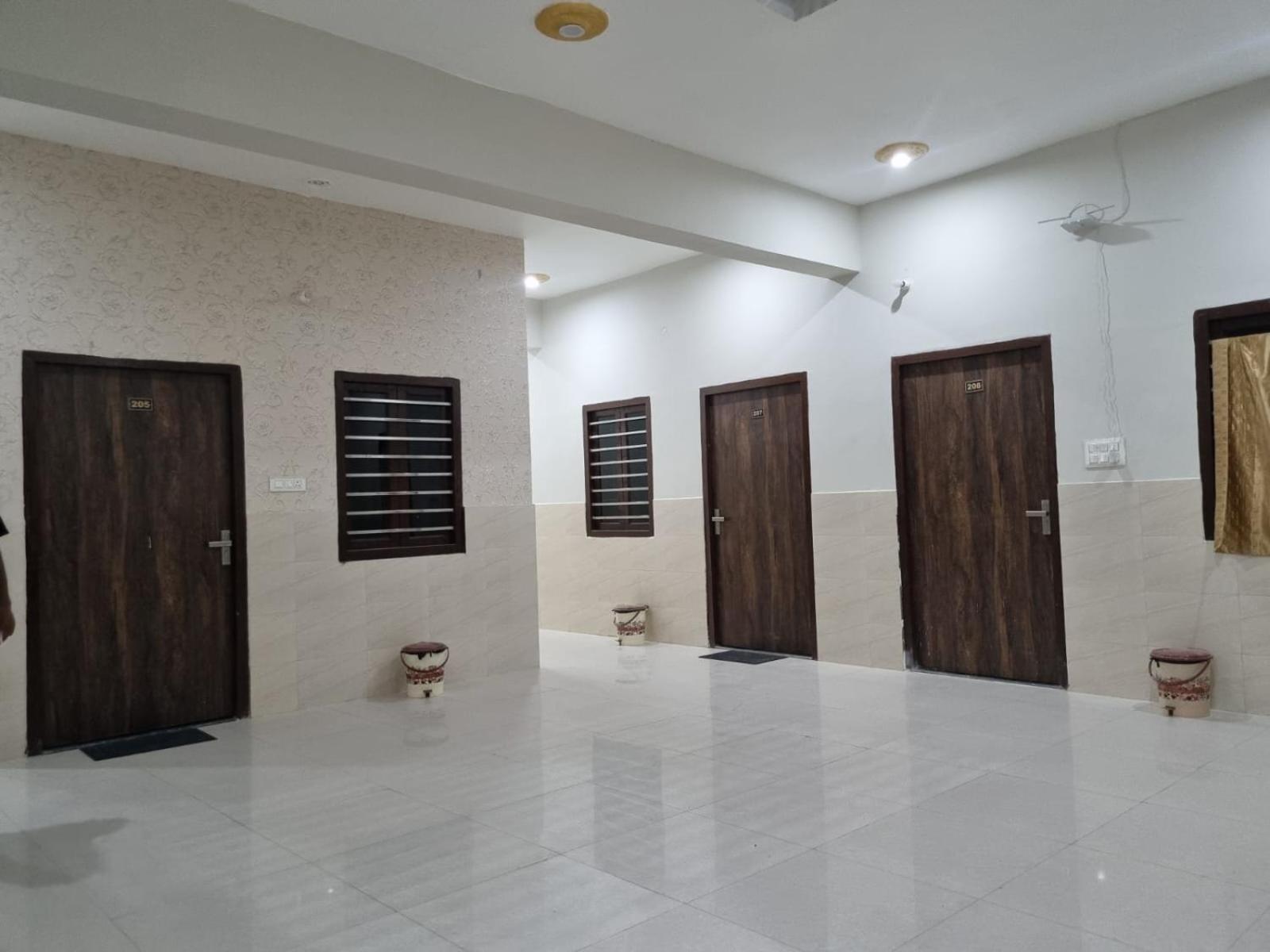 فندق Vrindavan Bhakti Bhavan- Near Prem Mandir By Mukund المظهر الخارجي الصورة
